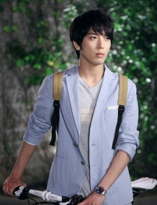 الوسیم  jung yong hwa Jung-Yong-Hwa-Heartstrings-You-ve-Fallen-for-Me-jung-yong-hwa-27328009-319-416