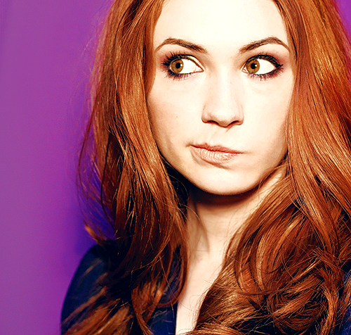 Aurora Morgan-Hybrid  Karen-Gillan-karen-gillan-28109000-500-476