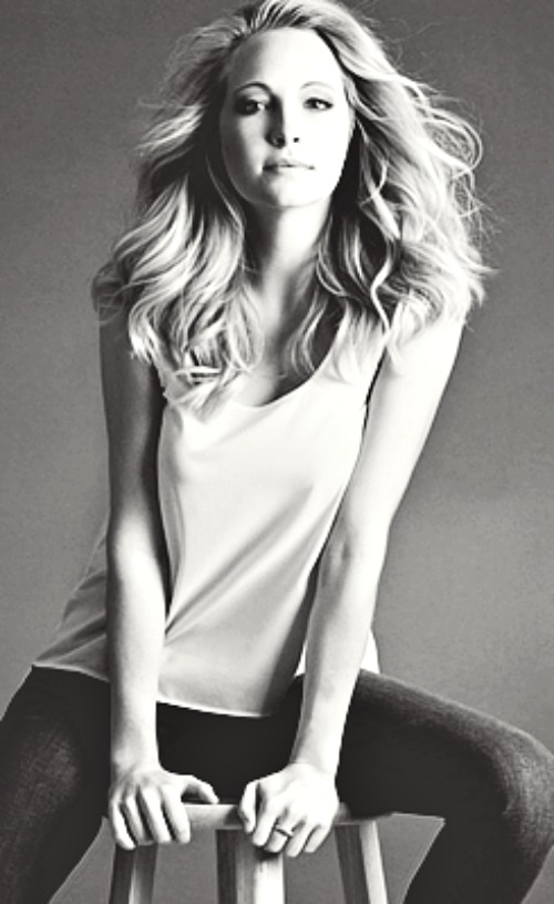 Steckbrief Riley Hell New-outtake-of-Candice-s-photoshoot-Unknown-candice-accola-28260501-500-816