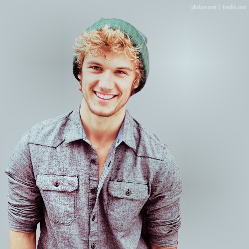 Raziel Alex-3-alex-pettyfer-28747529-500-500