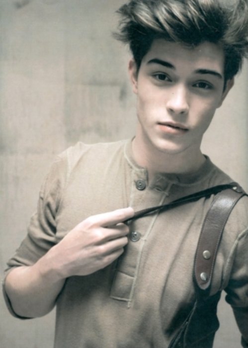 contrato de francisco lachowski Francisco-3-francisco-lachowski-29630621-499-700