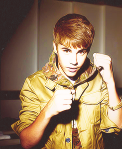 NEw Bieberpics <3 - Seite 2 Justin-in-Seventeen-Magazine-justin-bieber-30407175-245-298