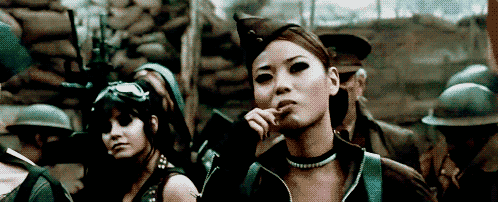 il était une fois un gif. (2.0) - Page 6 Amber-GIF-amber-from-sucker-punch-30543351-498-202