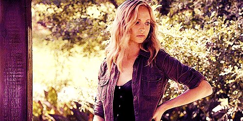 Каролайн Форбс Caroline-Forbes-3-caroline-forbes-30513111-500-250