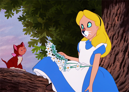 Venez postez vos photos drôles / amusantes de Disney - Page 12 Alice-and-Dinah-s-Faceswap-classic-disney-30655643-500-358