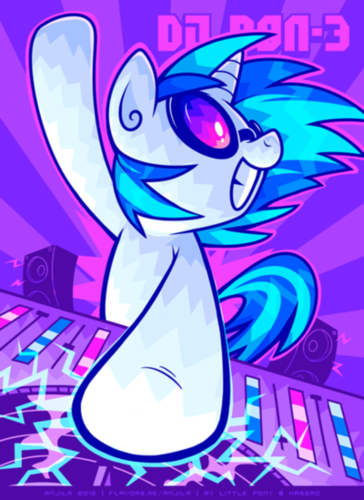 Vos plus jolies images. - Page 32 Vinyl-Scratch-my-little-pony-dj-pon-3-vinyl-scratch-30872481-364-500