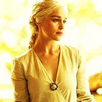 You have changed-Why? Daenerys-daenerys-targaryen-31179840-200-200