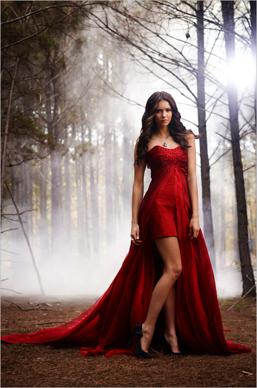 The Vampire Diaries ( Jurnalele Vampirilor ) The-vampire-diaries-beautiful-elena-the-vampire-diaries-31277227-510-769