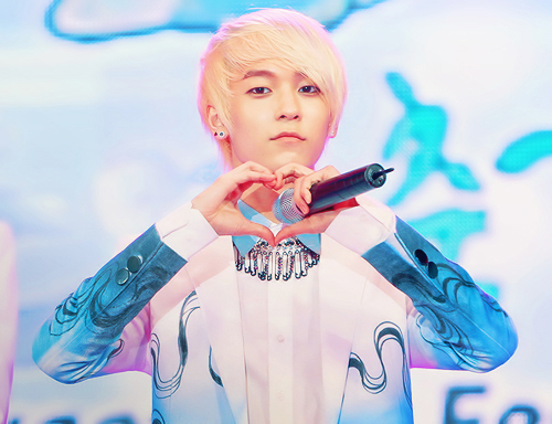 صورتي احلى منو يتحدى ↭ツ L-joe-teen-top-31835779-500-384