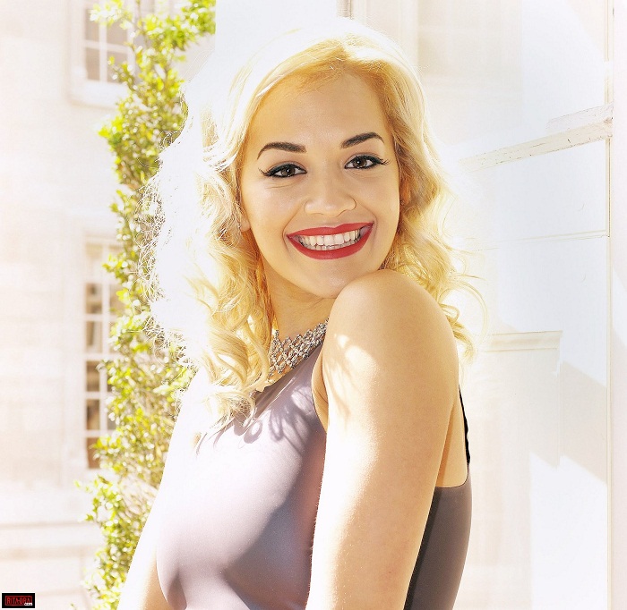 <<Diva Topic >>  - Página 35 Rita-Ora-Photoshoots-2012-Single-Launch-Shoot-for-R-I-P-rita-ora-31944822-700-682