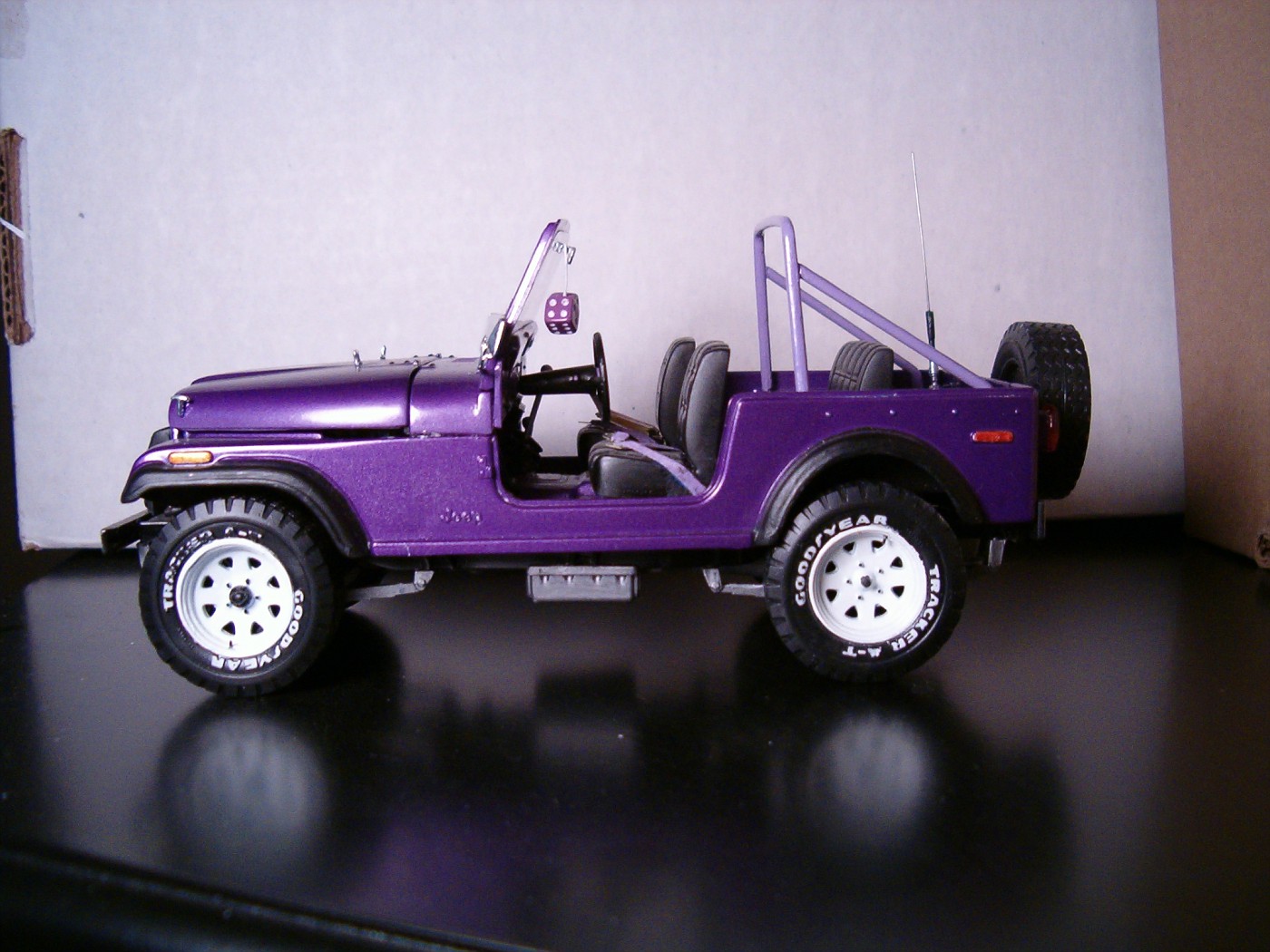 Ma JEEP CJ5 pour ceux qui aime le mauve! HPIM1120-vi