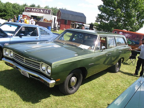 Un super station-wagon Convention2009samedi322-vi