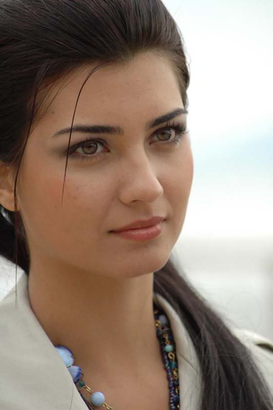 Tuba Buyukustun Tuba-tuba-buyukustun-32436489-532-800