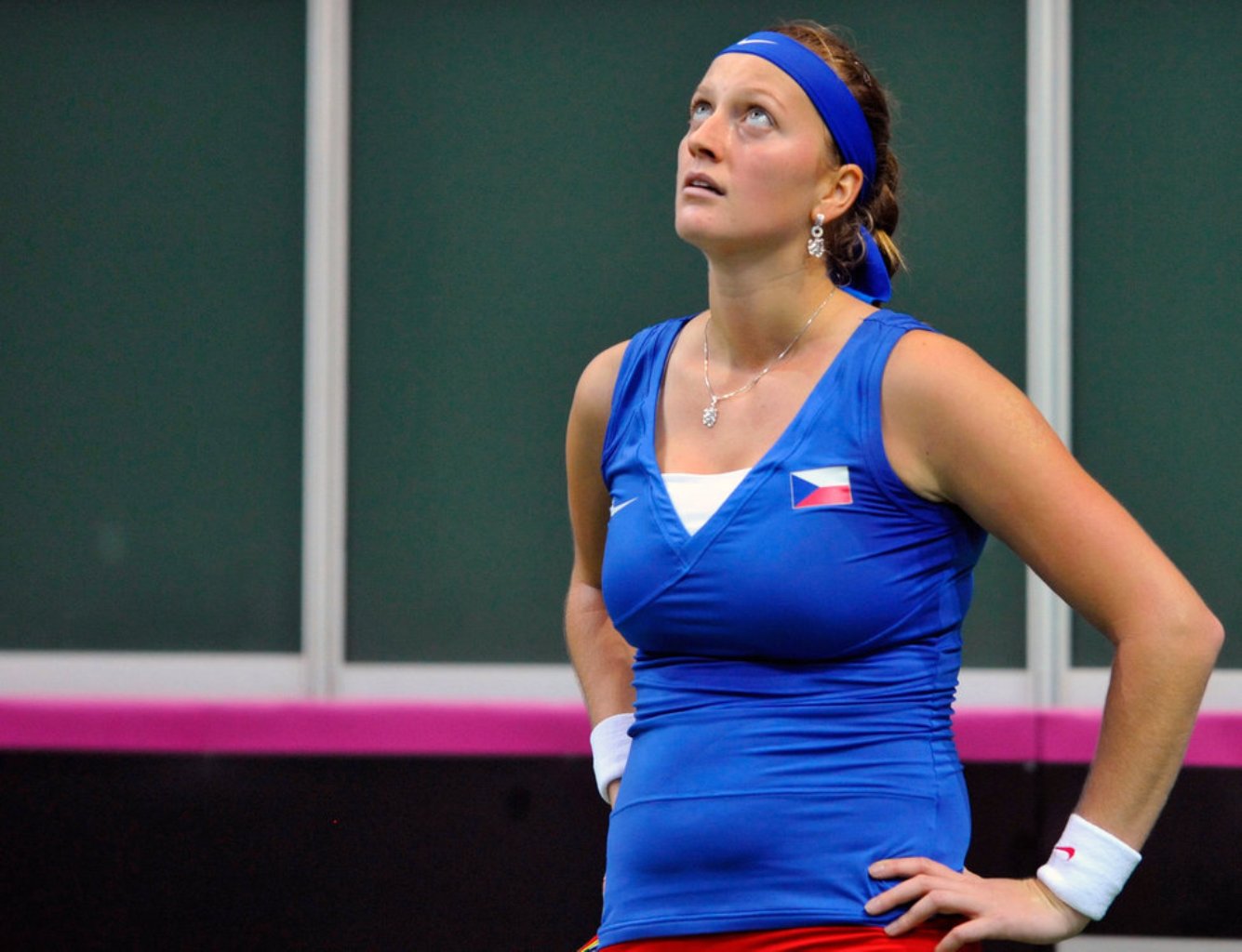 Tennis 2015 - Pagina 28 Petra-Kvitova-breast-Fed-Cup-petra-kvitova-32677658-1335-1024