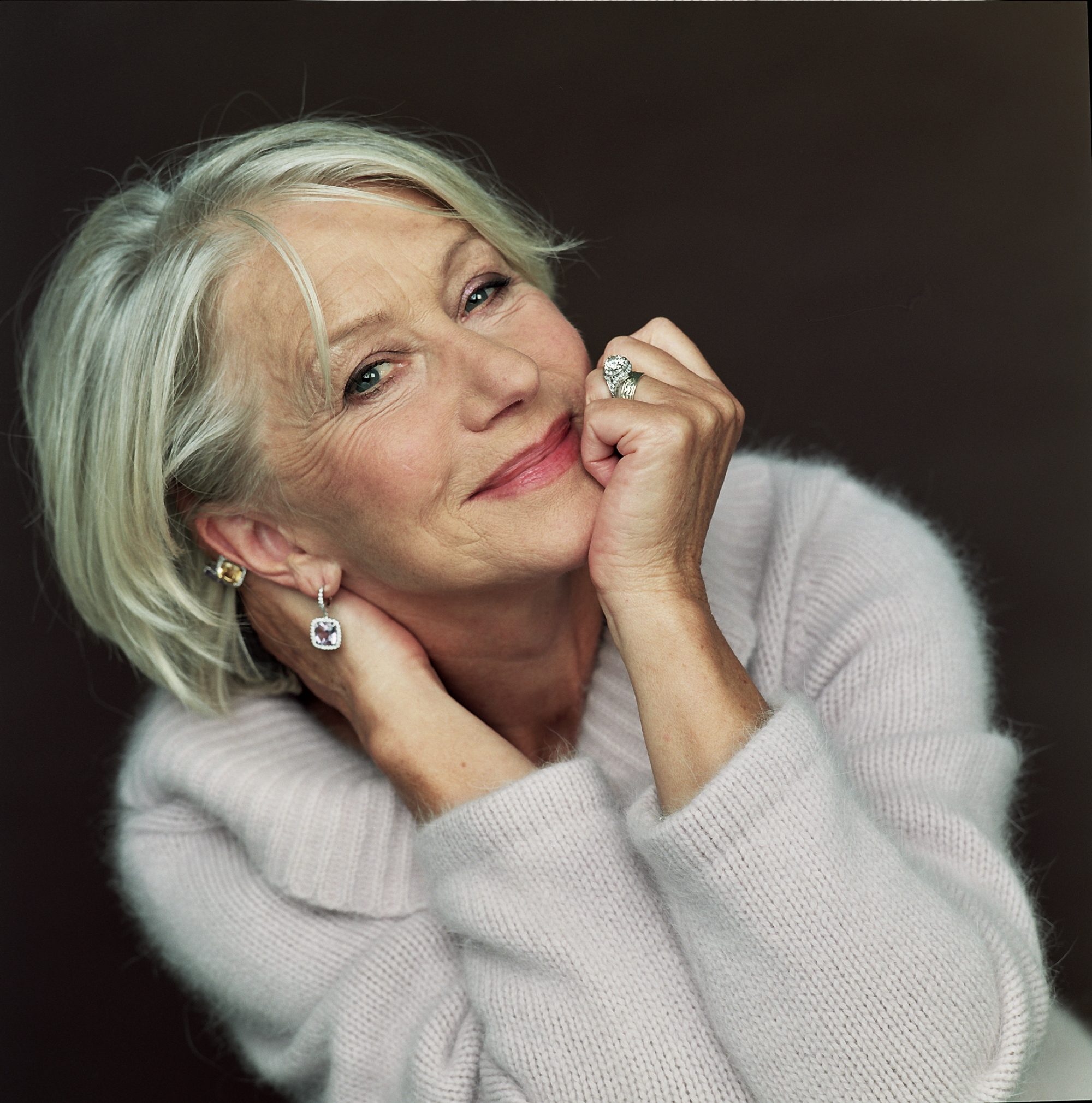 Mitchell, Ines Helen-Mirren-helen-mirren-32853626-2000-2020