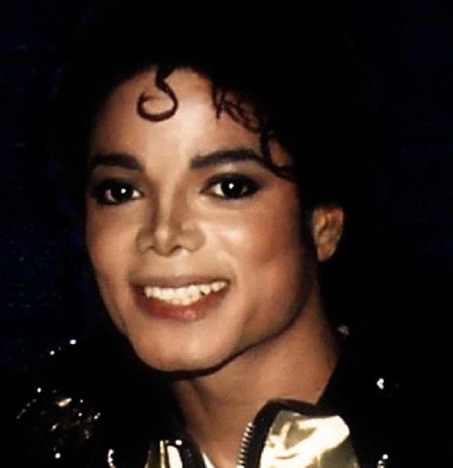 Immagini era "BAD" - Pagina 19 KING-OF-POP-michael-jackson-33868487-930-960