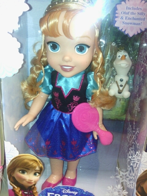 salieron las  muñecas  de fronzen elsa y ana Anna-Toddler-Doll-frozen-35394437-480-640