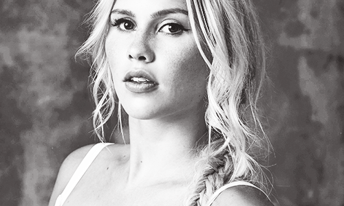 Kate Williams Claire-holt-comic-con-photoshoot-2013-the-originals-tv-show-36013978-500-300