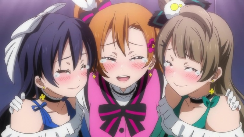 صورة معبرة عن الصداقة في انمي لوف لاف Love-Live-School-Idol-Project-3-anime-37360013-800-449