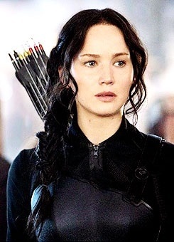 personnages - Vos personnages préférés Katniss-Everdeen-Mockingjay-katniss-everdeen-37538525-245-340