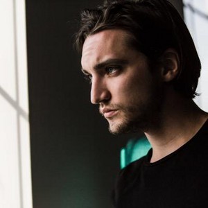 Taken Face claims  Richard-Harmon-john-murphy-the-100-38723497-300-300