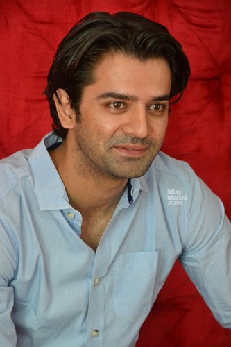 بارون سوبتي B-S-barun-sobti-39084267-333-500