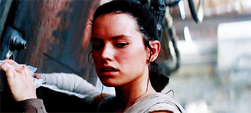 The Last Jedi General Discussion - Page 15 Rey-Star-Wars-The-Force-Awakens-luke-and-rey-star-wars-39789302-500-226