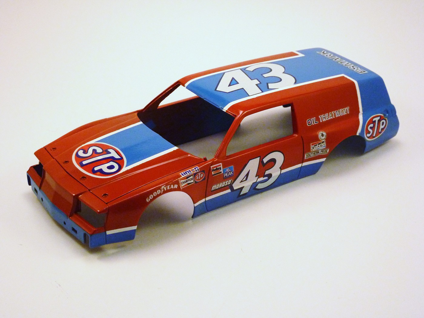 Buick Regal 1981 wagon nascar style Richard Petty terminée DecoPontiacwagonnascar014-vi