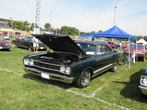 Moparfest, New Hamburg, Ontario, 19-21 août 2011 Moparfest2011127-vi