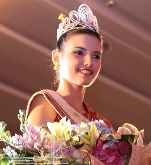Brunei sẽ tham gia Miss World 2013 HoaBaoAnh1112201293715798