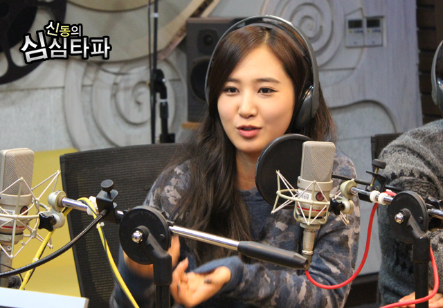 [PIC][29-10-2013]Yuri @ MBC Radio Shim Shim Ta Pa  Simsim79131030152639sstp0