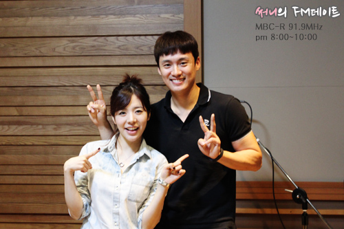 [OTHER][06-05-2014]Hình ảnh mới nhất từ DJ Sunny tại Radio MBC FM4U - "FM Date" - Page 15 Fmdate29140830022907mbcdate1