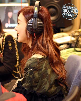 [PIC][16-01-2013]TaeYeon, Tiffany, HyoYeon, YuRi @ MBC FM4U "Yoo Seyoon & Muzie's ChinChin" Uvbf00130117002600bestfriend10