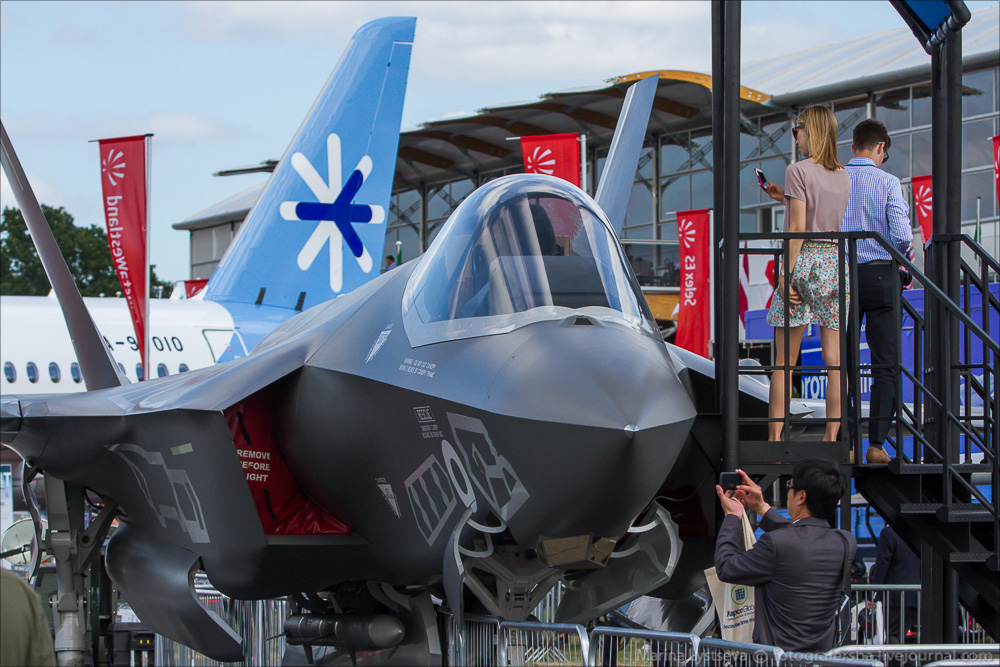 FARNBOROUGH AIRSHOW 2014 0_c767a_1495663b_orig