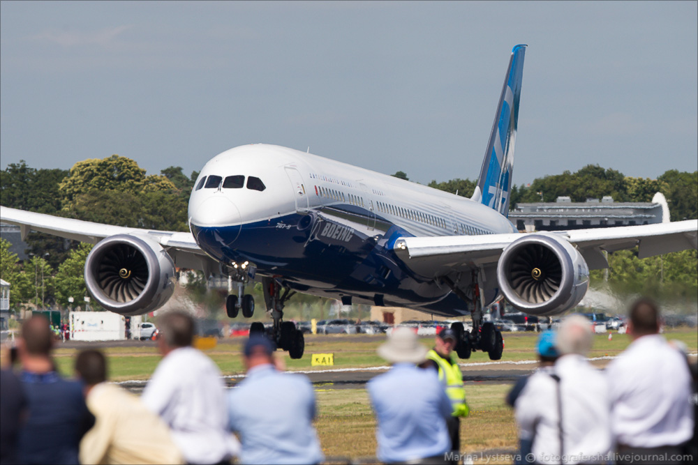 FARNBOROUGH AIRSHOW 2014 0_c7683_d7ed0686_orig