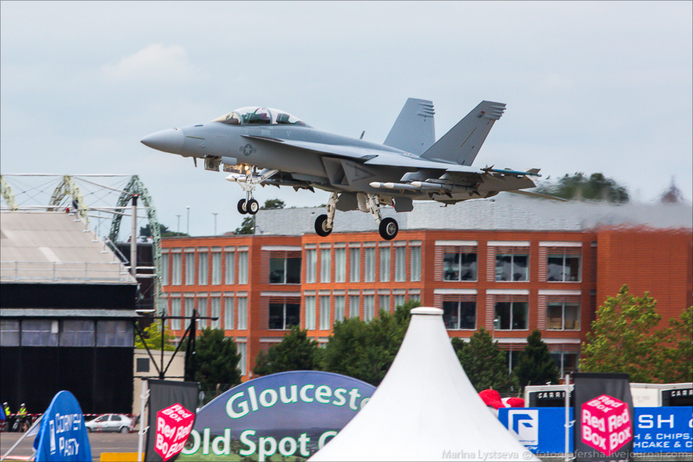 FARNBOROUGH AIRSHOW 2014 0_c77df_4cfa05ca_orig