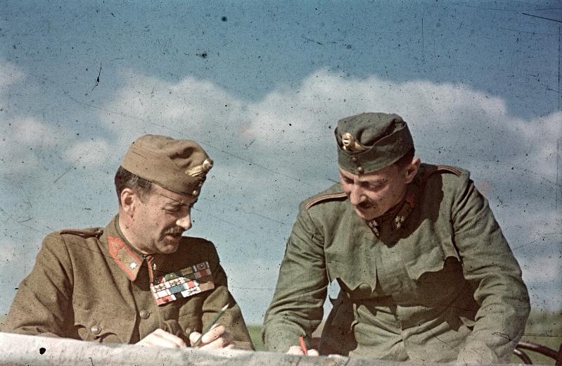 Fotos de un corresponsal de guerra húngaro en 1942 0_b6159_b4307098_orig