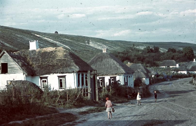 Fotos de un corresponsal de guerra húngaro en 1942 0_b6158_e9777223_orig