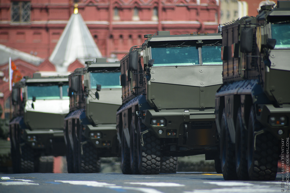 parade militaire dans le monde 0_9ac55_ec53e78f_orig