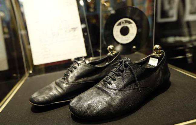 7249 € la paire !! 648x415_repetto-noires-serge-gainsbourg-vendues-encheres-7249-euros-21-mars-2015