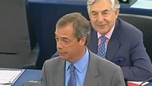 Actualités en Europe  - Page 3 Nigel-farage-euro-titanic-6f5d2