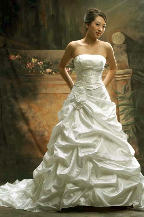 مجموعة فساتين زفاف ....اتمنى تعجبكم Wedding_Dress_Bridal_Gown_Evening_Prom_Ball_Gown