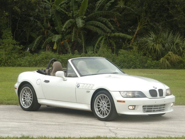 ¿Que vehiculo te gustaría tener? 2001_BMW_Z3_3_0I_Roadster