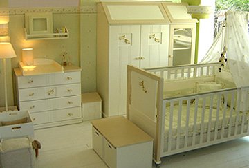 أروع غرف لأطفالكم من الصغر وحتى الكبر  Complete_Baby_Room_Furnitures