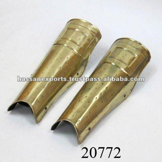 Hajime Saito [Assassin] 300_Spartan_Leg_Guard_Armor_Set_Brass_Finish