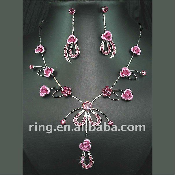 الالماس الاحمر Bridal_Rhinestone_Diamond_Red_Rose_Necklace_artificial_jewellery_Earrings_Jewelry_Set