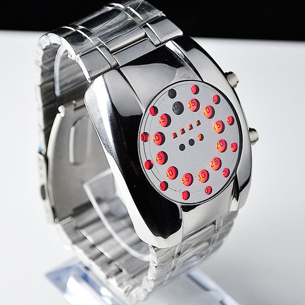 Clone fasttech ? -Encore !!!- oui mais c'est pas pour la vape ! Red-LED-Dot-Matrix-Round-Dial-Men-s-Wrist-Watch-80S-freeship-cool