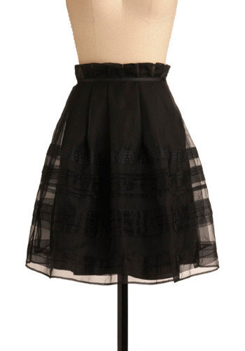 الاسود يليق بك  Sweet-treat-skirt-in-licorice_7-little-black-skirts