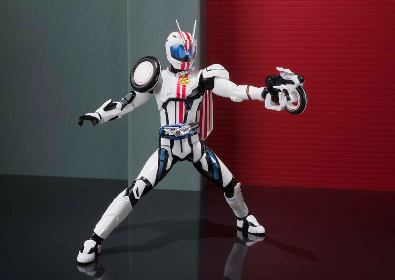 [Bandai] S.H. Figuarts - Kamen Rider Mach "Kamen Rider Drive" FIGURE-009939_06