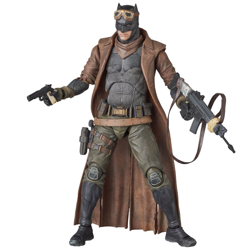 [Medicom] MAFEX - Batman vs Superman: Batman Nightmare FIGURE-018781_05